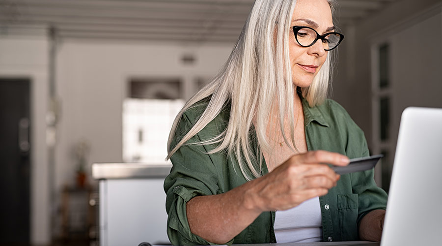 woman paying online